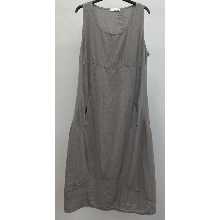 Flowers printed Balloon linen dress. Sleeveless, elastic band on side.  2 sizes S/M and L/XL  Linen  Made in Italy
